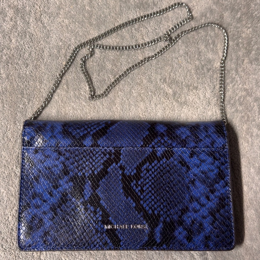 Michael Kors Ellie MD Shoulder Flap Clutch Bag Blue Snake Print Embossed Leather - Picture 2 of 13
